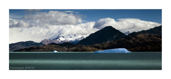 ca15-014041pss Lago Argentino, El Calafate
Patagonie, Argentine