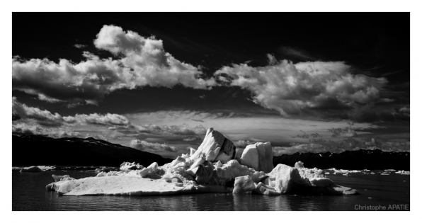 ca15-014145pss Lago Argentino, El Calafate, Patagonia